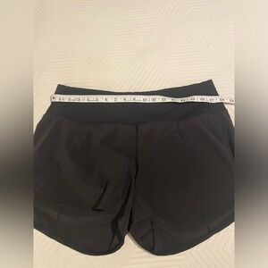 Lululemon Speed Up short size 12